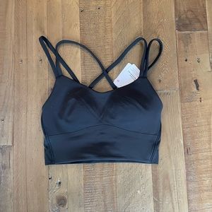 ❤️‍🔥 NWT 🖤Lululemon like a cloud sports bra​​​​​​ 🖤​